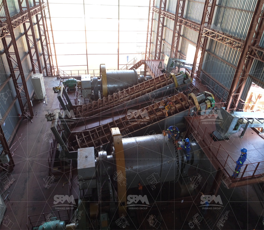 Crushing and grinding equipment for mineral processing plants